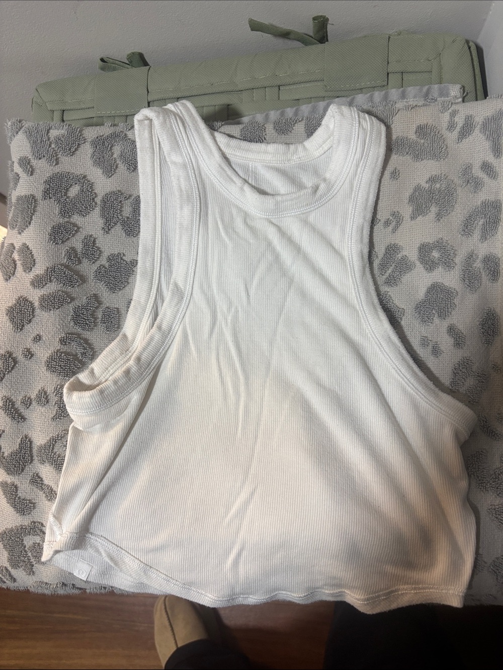 lululemon athletica White Ribbed Crop Tank - Women's